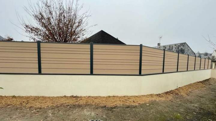 Installation clôture agricole dans le département du Maine-et-Loire