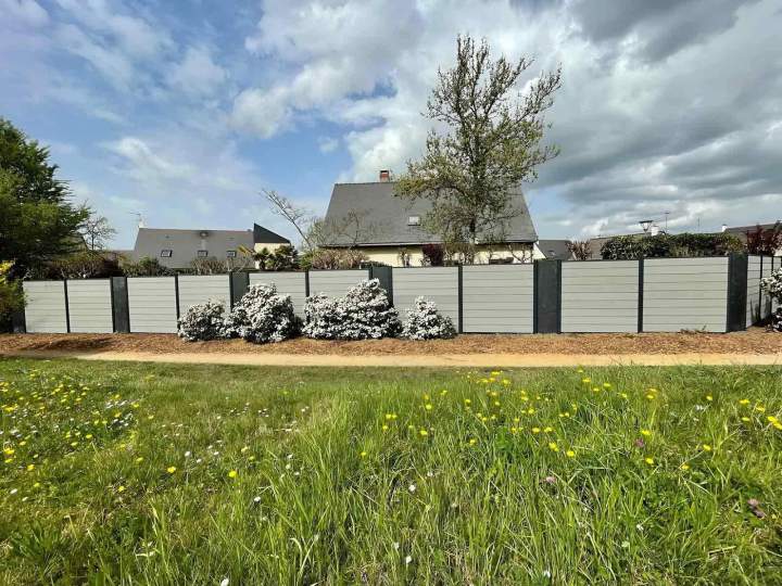 Installateur de clôture résidentielle Maine-et-Loire