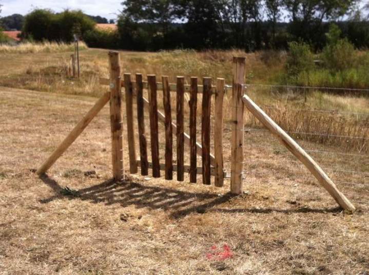 Réparation et vente de piquet en bois Aubigné-sur-Layon